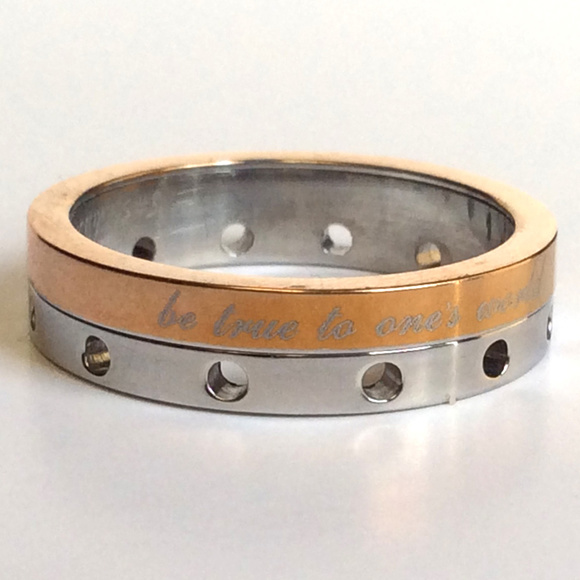 Engagement Ring, Promise Ring, Wedding Band - Picture 7 of 8